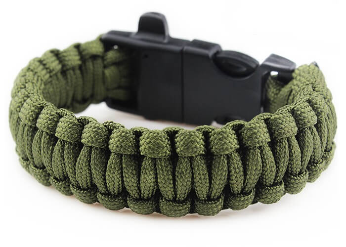 Bransoletka z paracordu z krzesiwem paracord_krzesiwo_oliv