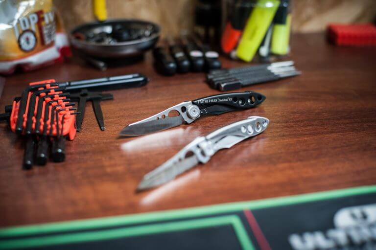 nowości leatherman noże skeletool kb i kbx