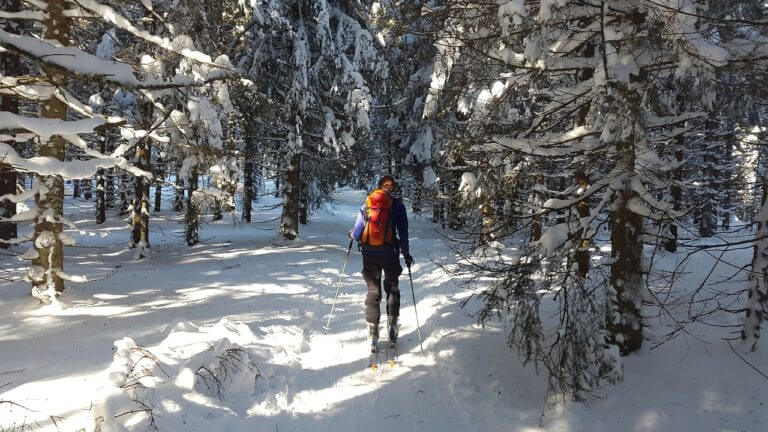 skituring to fajny sposób na spędzenie ferii zimowych