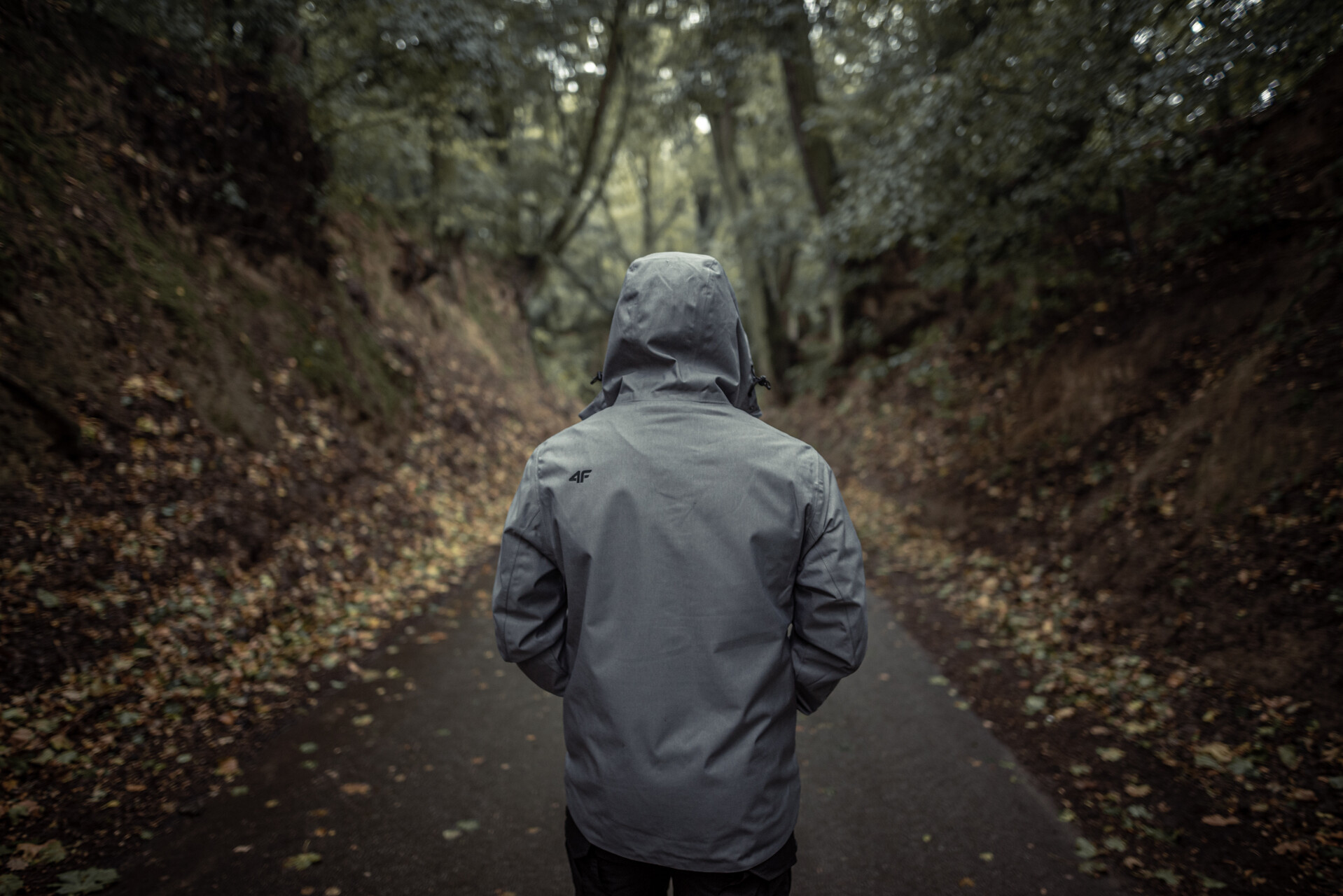 Impregnacja kurtki – jak wykonać ją bezpiecznie?