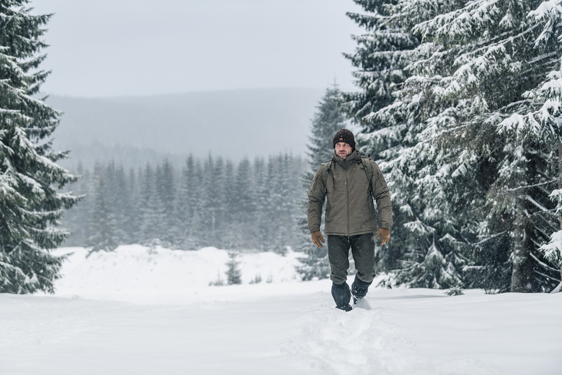 Bezpieczeństwo w górach zimą – praktyczny poradnik dla każdego